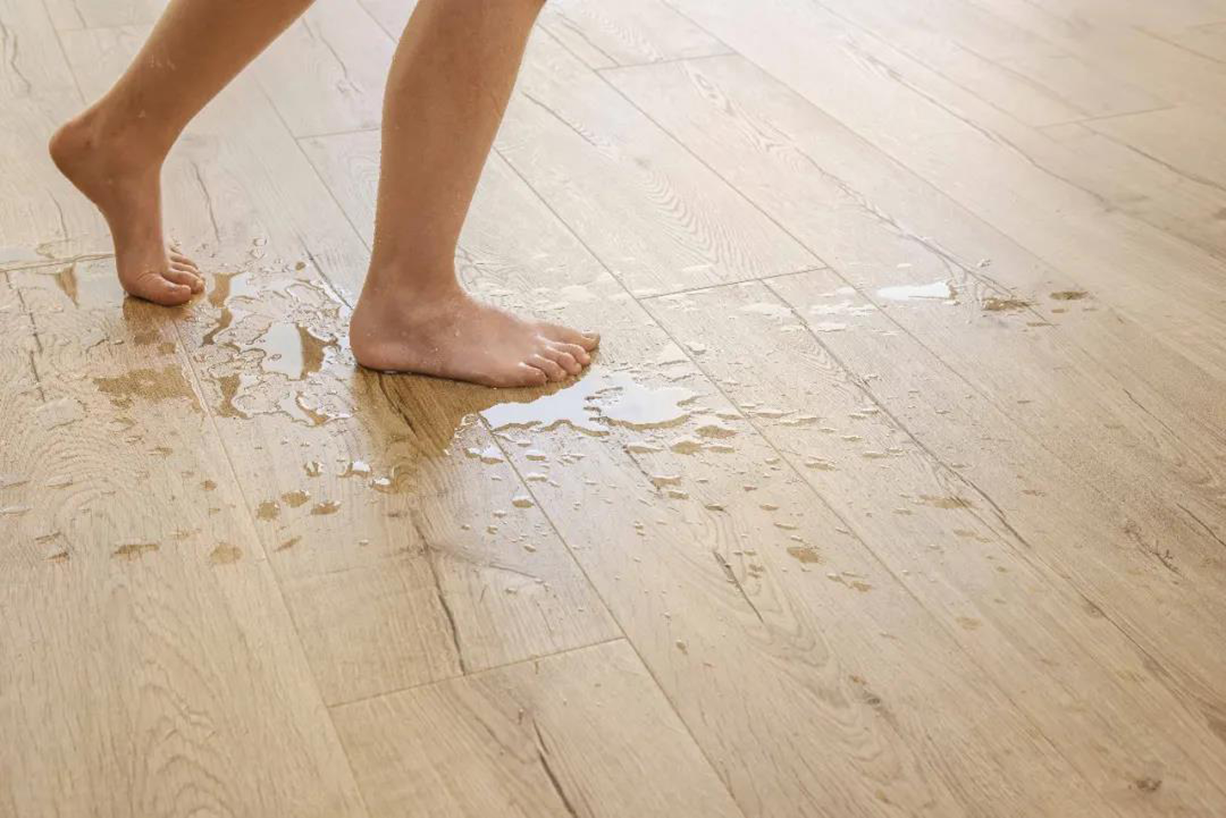 得高Quick-Step進(jìn)口地板,尖端科技,無懼水漬 1 得高Quick-Step進(jìn)口地板,尖端科技,無懼水漬 1